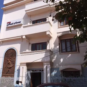 French Avenue Hotel